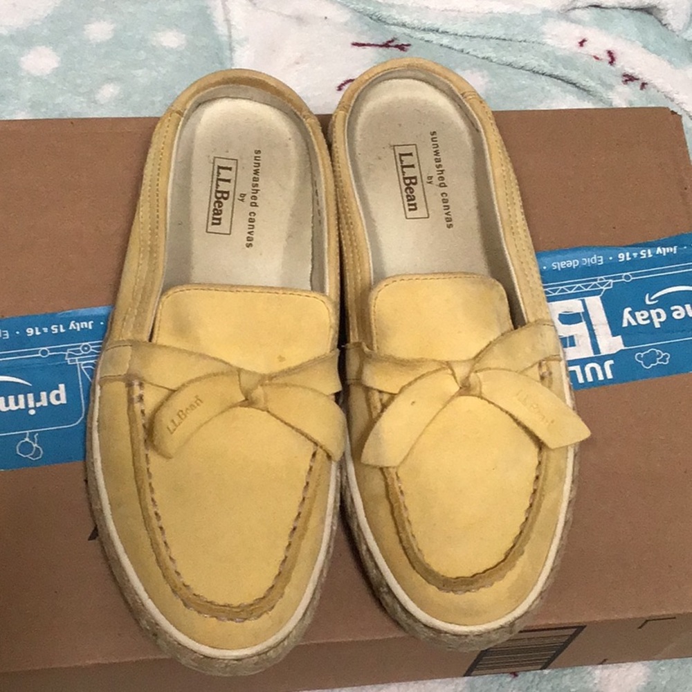 L L Bean Sunwashed Canvas mules. EUC